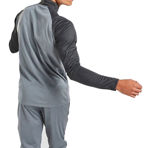 Slim-Fit Men's Tracksuit for Modern Style - Image 2